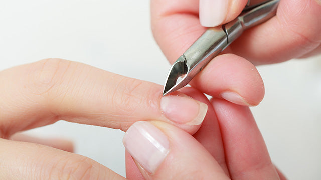 Blog-Dr-Dana-7-Common-Nail-Myths-Debunked