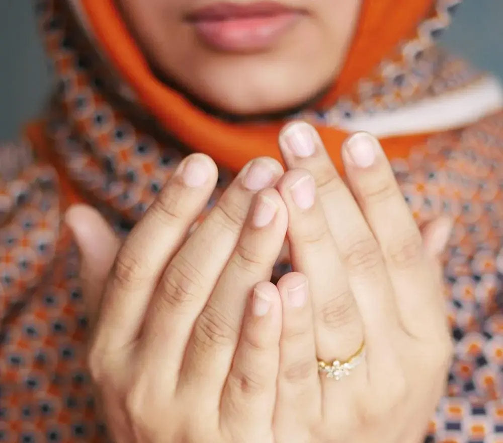 Blog-Dr-Dana-Halal-Certified-Beauty-Nails